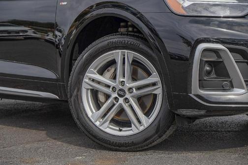 2023 Audi Q5 e 55 S line quattro Premium