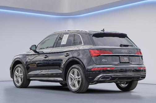 2023 Audi Q5 e 55 S line quattro Premium