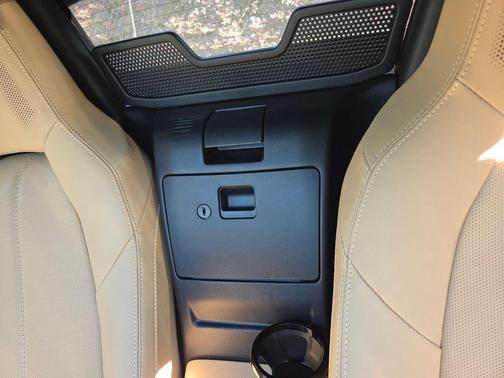 Deep Crystal Blue Mica 2026 Mazda MX-5 Miata Grand Touring