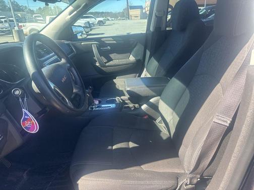 2013 GMC Acadia SLE-1