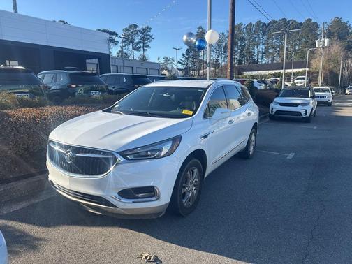 2020 Buick Enclave Essence