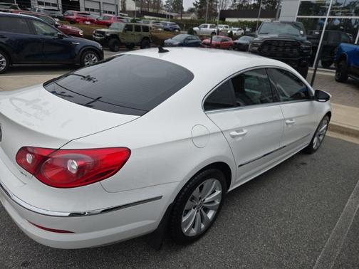 2010 Volkswagen CC Sport