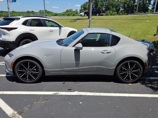 Aero Gray Metallic 2026 Mazda MX-5 Miata Grand Touring