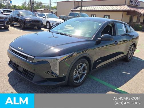 Aurora Black Pearl 2025 Kia K4