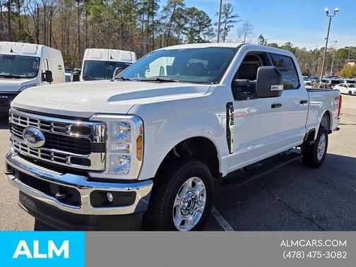 Oxford White 2025 Ford F-250 XLT