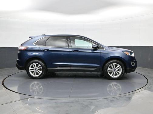 White Platinum Metallic Tri-Coat 2017 Ford Edge SEL