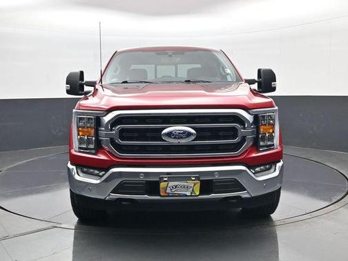 Rapid Red Metallic Tinted Clearcoat 2022 Ford F-150 XLT