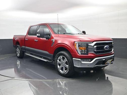 Rapid Red Metallic Tinted Clearcoat 2022 Ford F-150 XLT