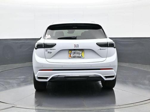 Iridescent White Tricoat 2026 Buick Envision Avenir AWD