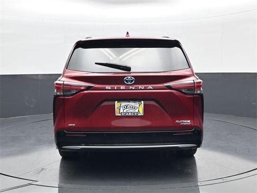 2022 Toyota Sienna Platinum 7 Passenger