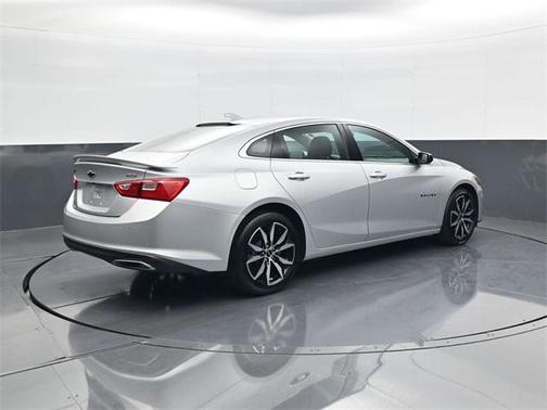 2021 Chevrolet Malibu FWD RS