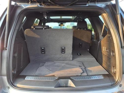 2022 Chevrolet Tahoe 4WD RST