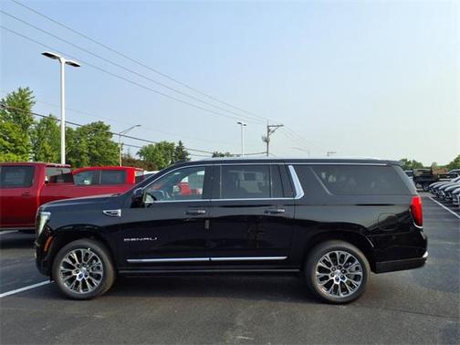 2025 GMC Yukon XL Denali