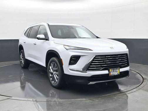 iridescent white tricoat 2026 Buick Enclave Preferred