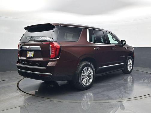 Redwood Metallic 2023 GMC Yukon SLT