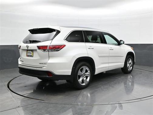 2016 Toyota Highlander Limited Platinum