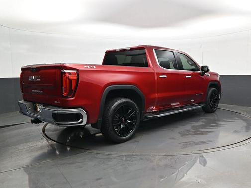 Volcanic Red Tintcoat 2023 GMC Sierra 1500 SLT