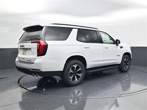 2026 GMC Yukon 4WD AT4