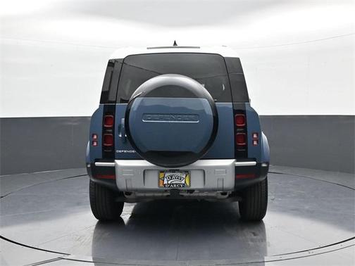2024 Land Rover Defender 110 P400 S