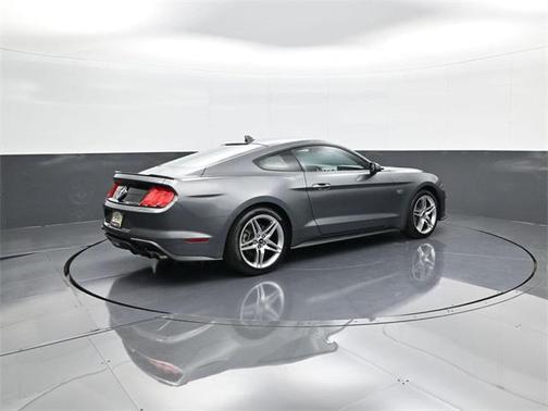 2022 Ford Mustang EcoBoost Premium
