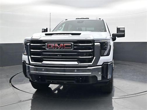 2026 GMC Sierra 3500 SLT