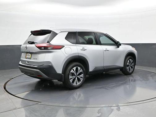 Brilliant Silver Metallic 2022 Nissan Rogue SV
