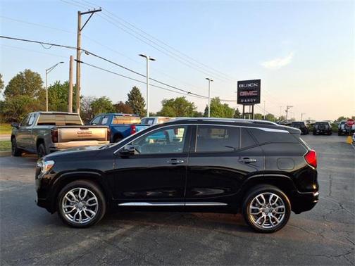 2022 GMC Terrain Denali