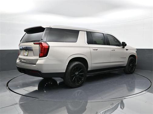 2022 GMC Yukon XL SLE