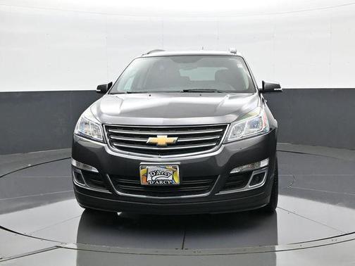 Tungsten Metallic 2017 Chevrolet Traverse 2LT