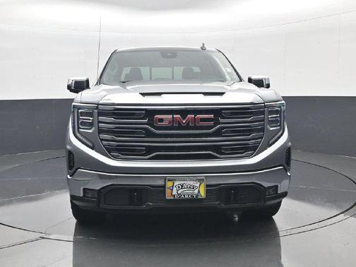 Sterling Metallic 2023 GMC Sierra 1500 SLT