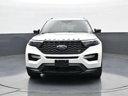 Star White Metallic Tri-Coat 2024 Ford Explorer ST