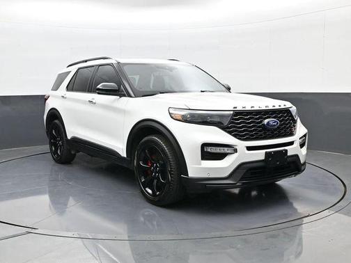 Star White Metallic Tri-Coat 2024 Ford Explorer ST