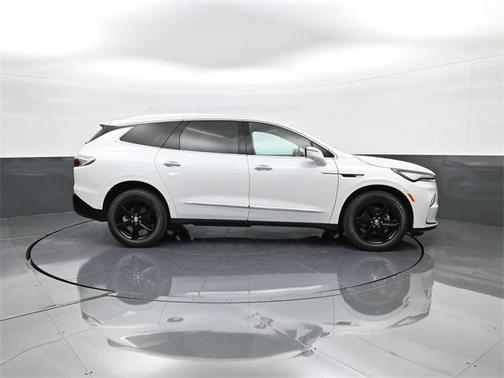 2024 Buick Enclave Essence AWD