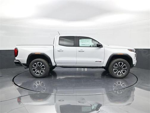 2026 GMC Canyon Base
