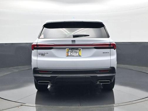 iridescent white tricoat 2026 Buick Enclave Preferred