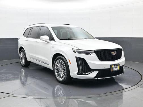 Crystal White Tricoat 2020 Cadillac XT6 Sport AWD