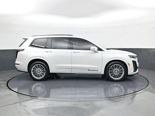 Crystal White Tricoat 2020 Cadillac XT6 Sport AWD