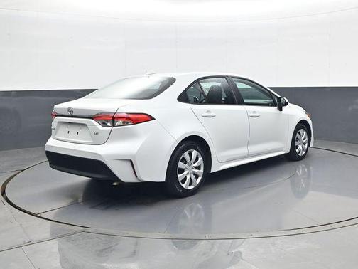 Pearl 2024 Toyota Corolla LE