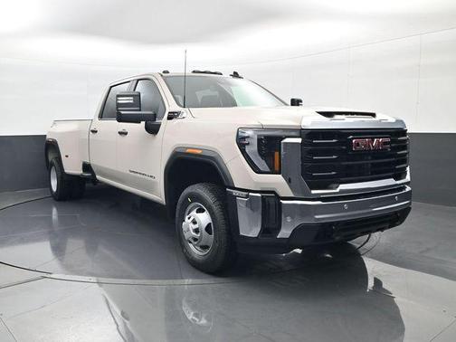 White Sands 2026 GMC Sierra 3500 Base