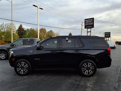 2022 GMC Yukon 4WD AT4