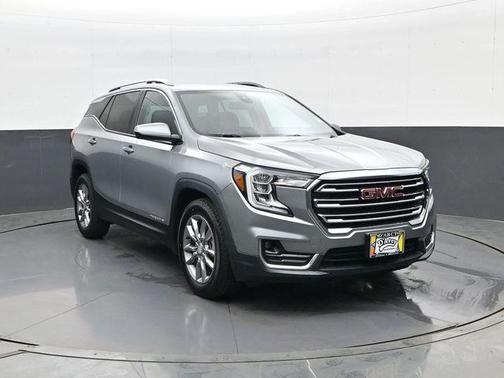 Sterling Metallic 2023 GMC Terrain SLT
