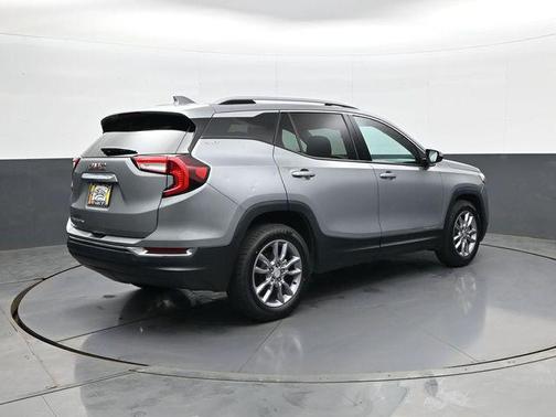 Sterling Metallic 2023 GMC Terrain SLT