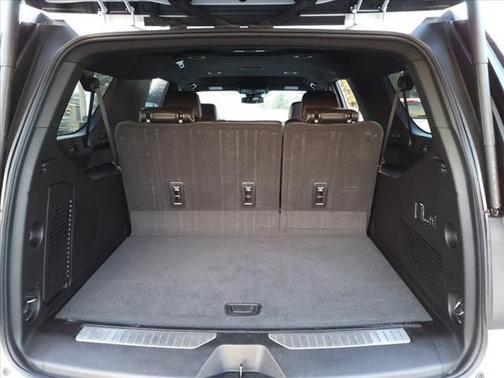 2023 GMC Yukon XL 4WD AT4