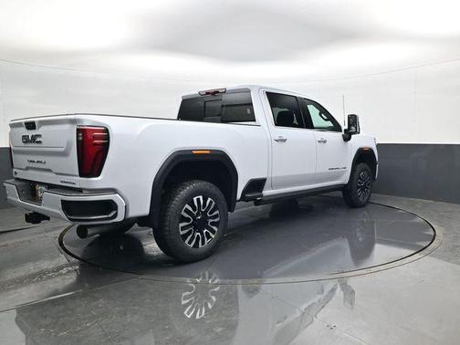 Glacier White Tricoat 2026 GMC Sierra 2500 Denali Ultimate