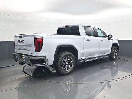 Glacier White Tricoat 2026 GMC Sierra 1500 SLT