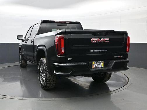 2025 GMC Sierra 1500 AT4X