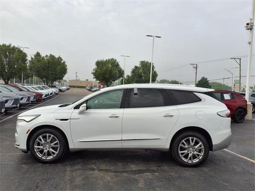 2023 Buick Enclave Essence AWD