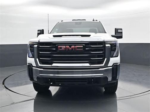 2025 GMC Sierra 2500 Base
