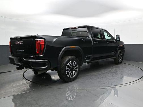 2023 GMC Sierra 2500 AT4