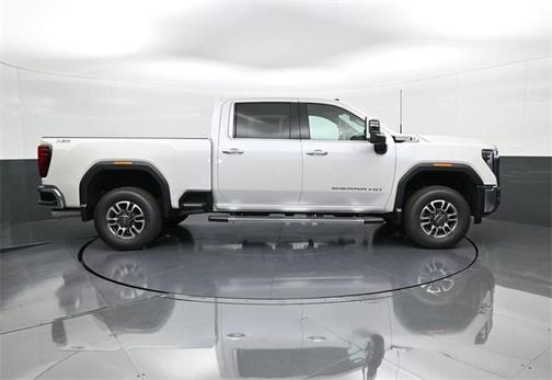 2025 GMC Sierra 3500 SLT